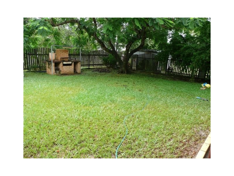 19 Alder Street, New Auckland QLD 4680