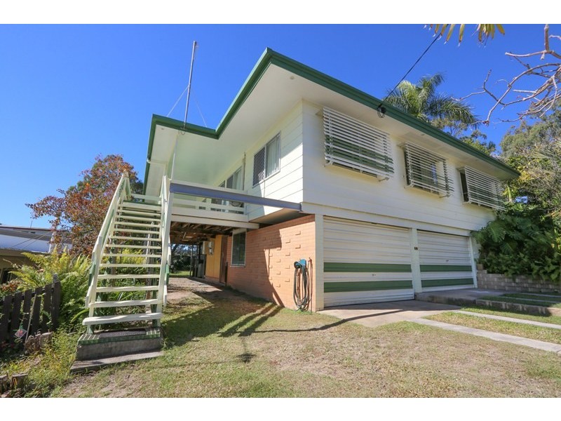 42 Wilson Street, New Auckland QLD 4680