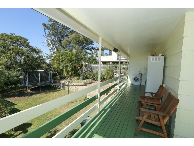 42 Wilson Street, New Auckland QLD 4680