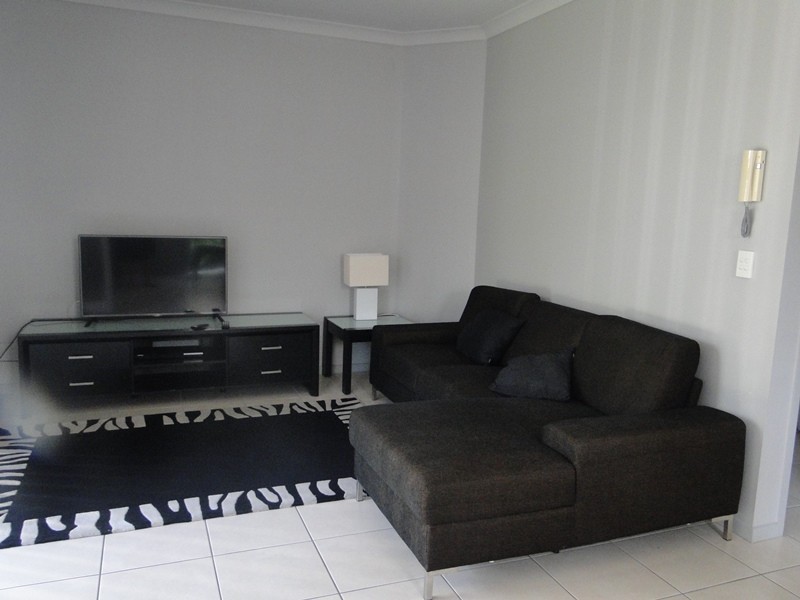 3/14 FOWLER ST, West Gladstone QLD 4680