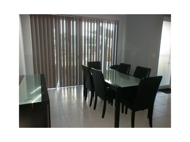 3/14 FOWLER ST, West Gladstone QLD 4680