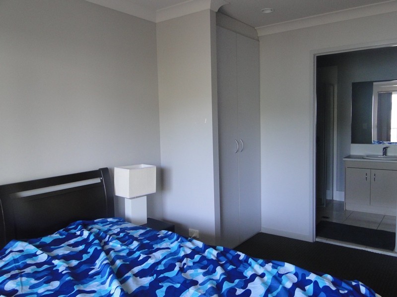 3/14 FOWLER ST, West Gladstone QLD 4680