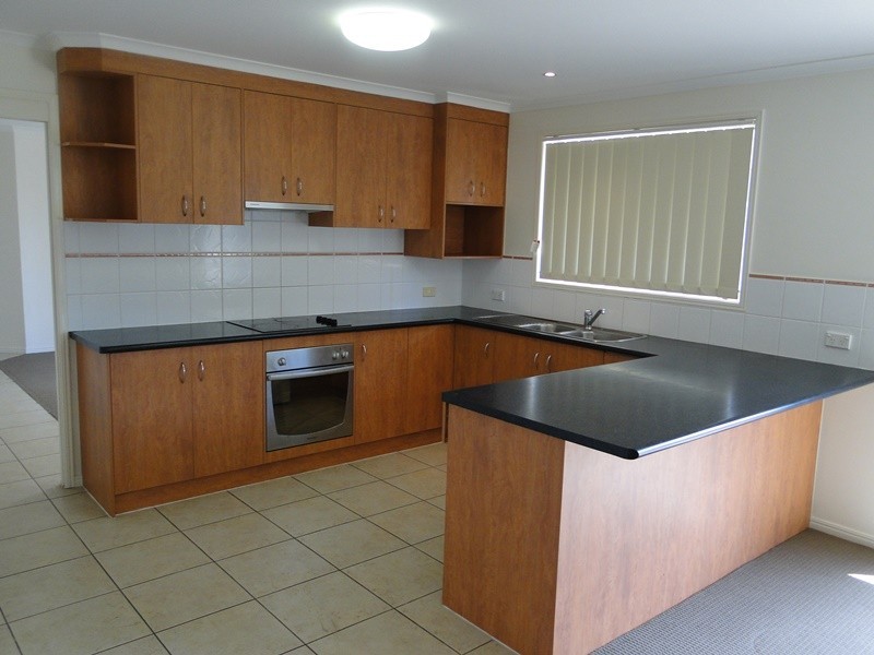 1 WICKS STREET, New Auckland QLD 4680