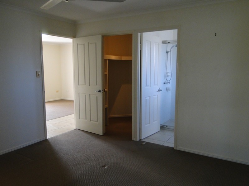 1 WICKS STREET, New Auckland QLD 4680