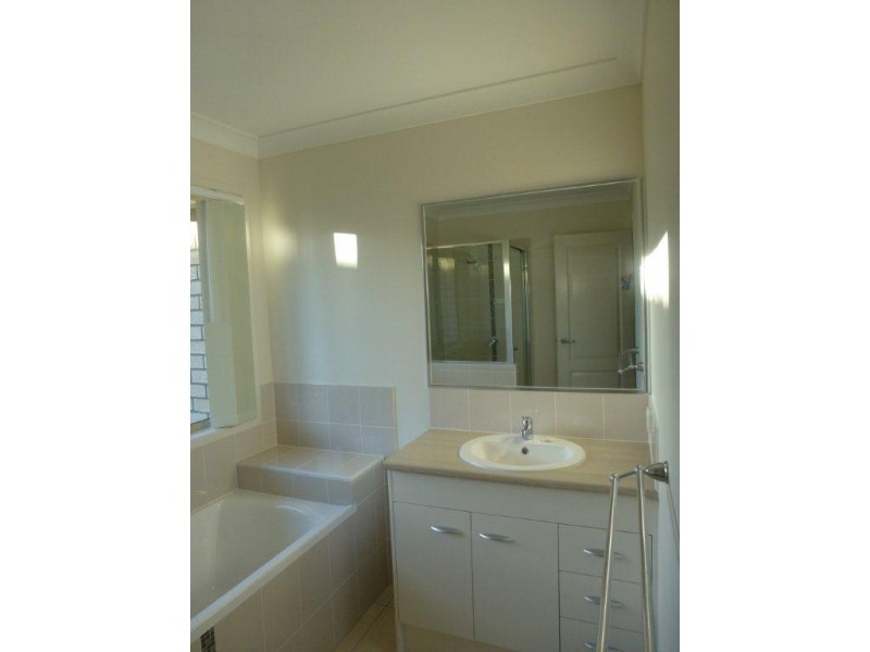 8 FREMONT STREET, Calliope QLD 4680