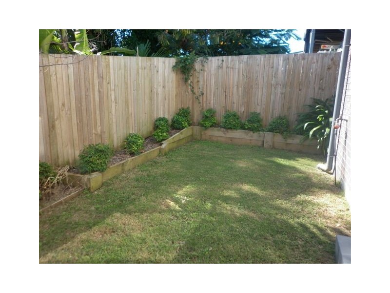 4/14 FOWLER STREET, West Gladstone QLD 4680