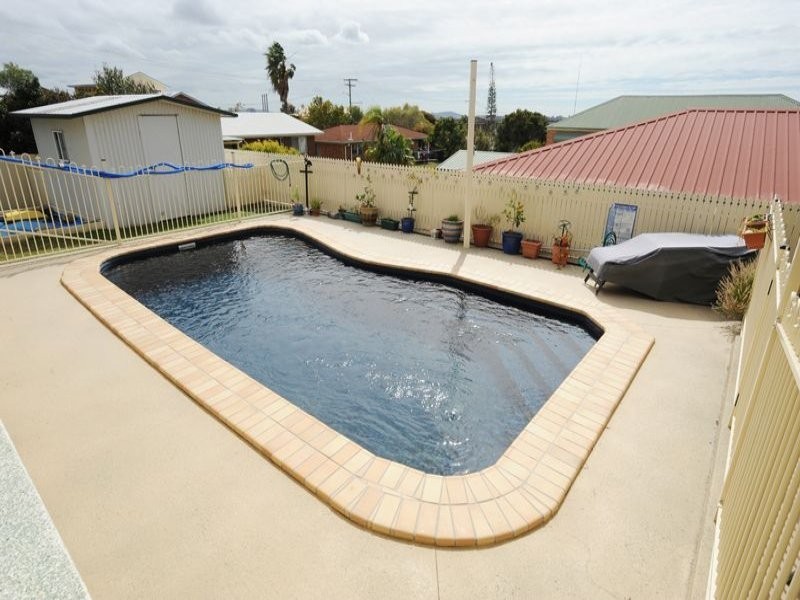 2 McIver Road, Clinton QLD 4680