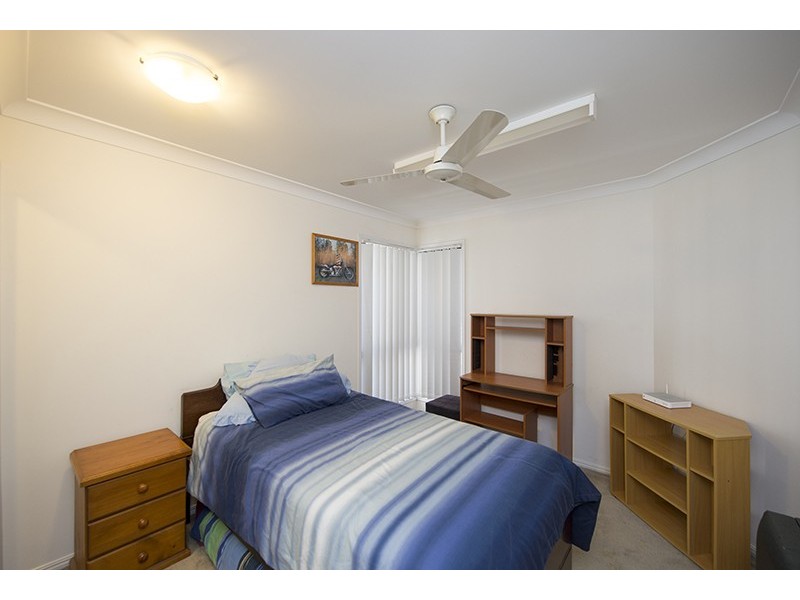 33 Dean Street, Glen Eden QLD 4680