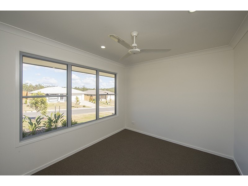 11 Greengard Place, Kirkwood QLD 4680