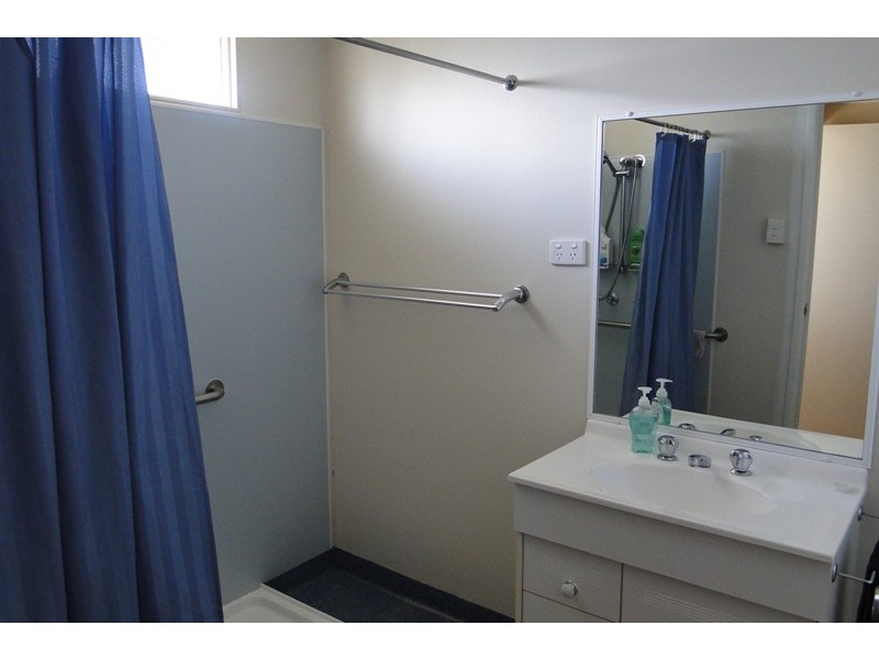 8 Buller Street, South Gladstone QLD 4680