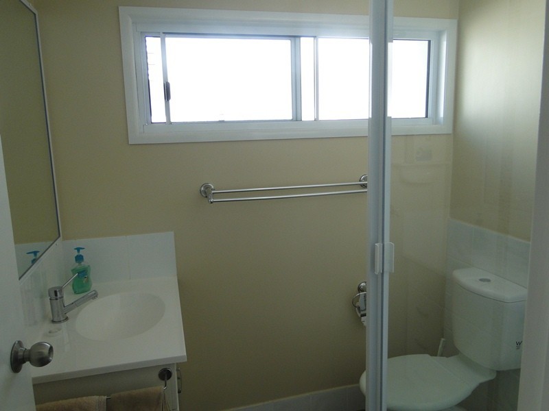 8 Buller Street, South Gladstone QLD 4680