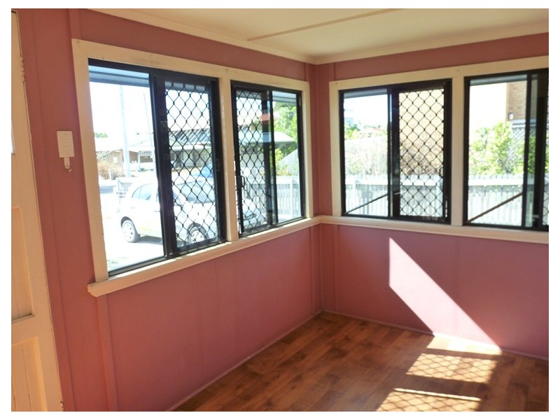 125 AUCKLAND STREET, Gladstone QLD 4680
