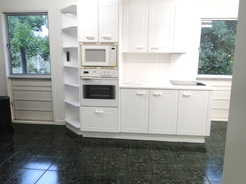 12 Matson Crescent, West Gladstone QLD 4680