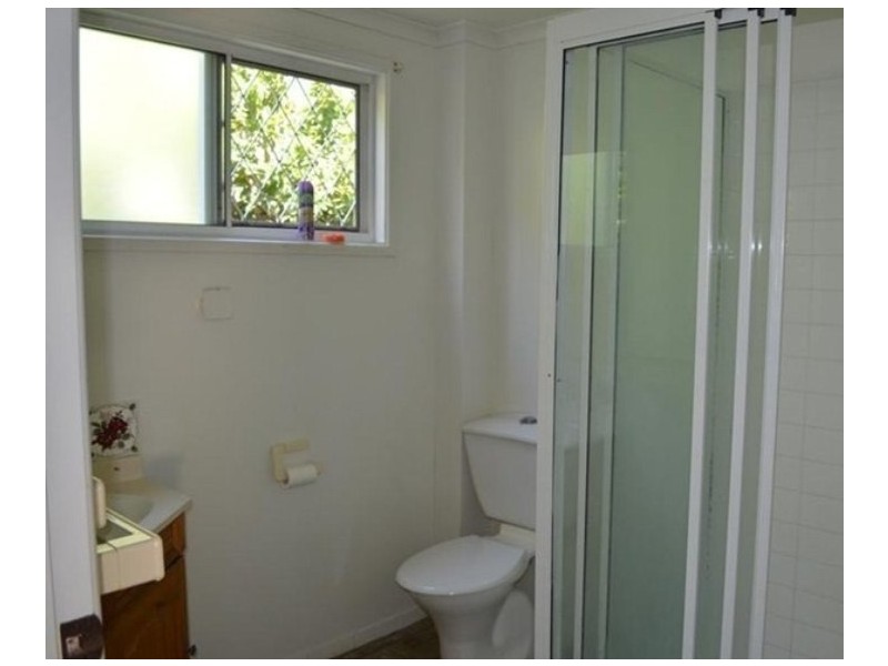 12 Matson Crescent, West Gladstone QLD 4680