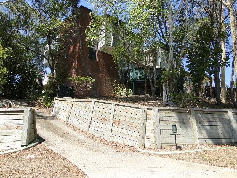 12 Matson Crescent, West Gladstone QLD 4680