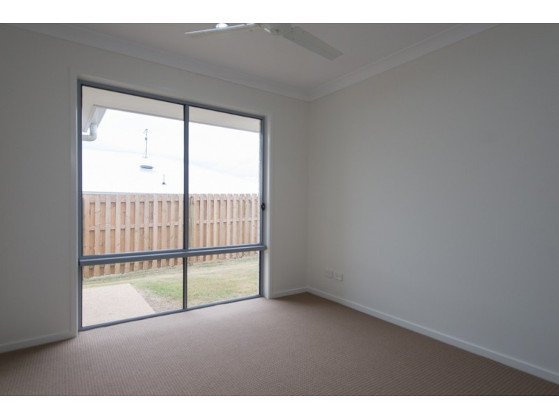 13 Kandel Court, Kirkwood QLD 4680