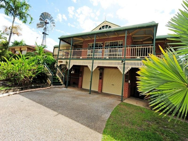 85 J Hickey Avenue, Clinton QLD 4680