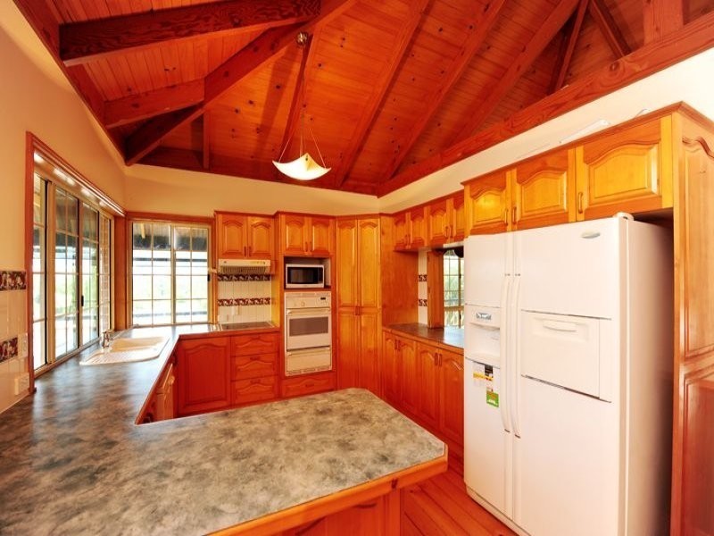 85 J Hickey Avenue, Clinton QLD 4680
