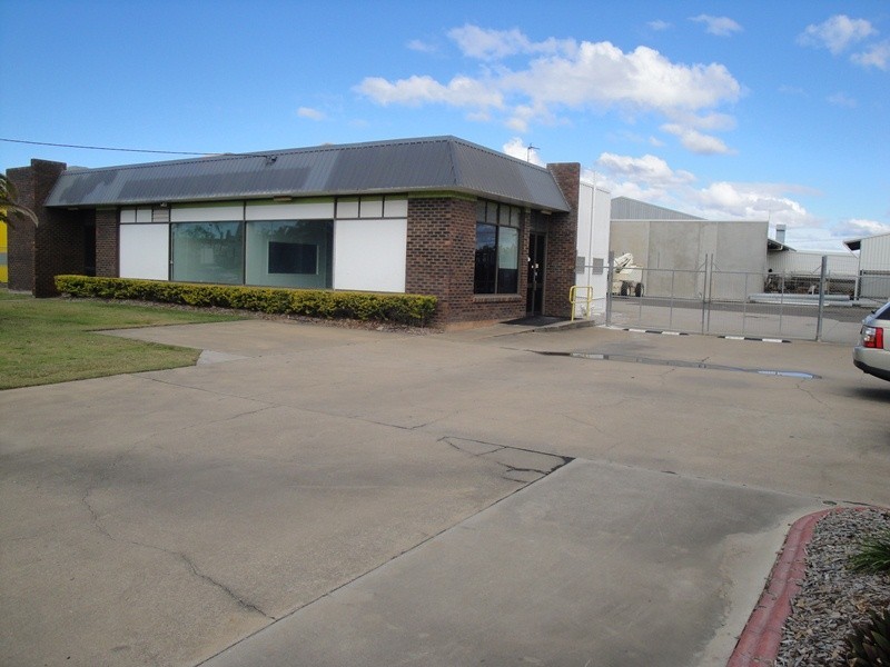 103 Hanson Rd, Gladstone QLD 4680