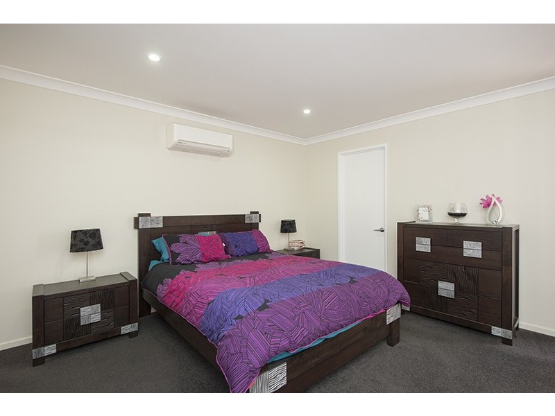 18 Iris Road, Kirkwood QLD 4680