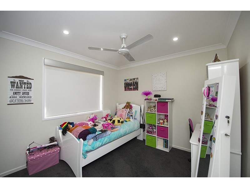 18 Iris Road, Kirkwood QLD 4680