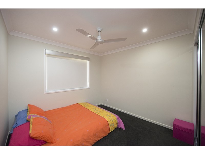 18 Iris Road, Kirkwood QLD 4680