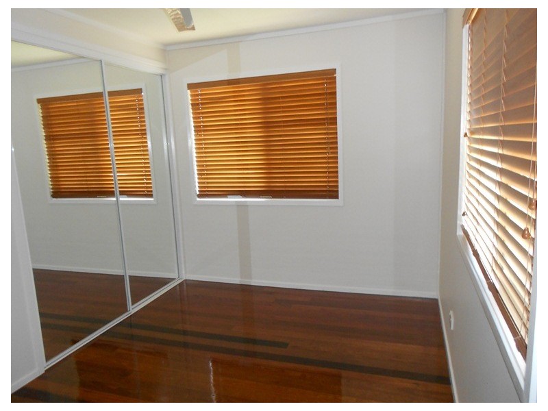 90 SHAW STREET, New Auckland QLD 4680