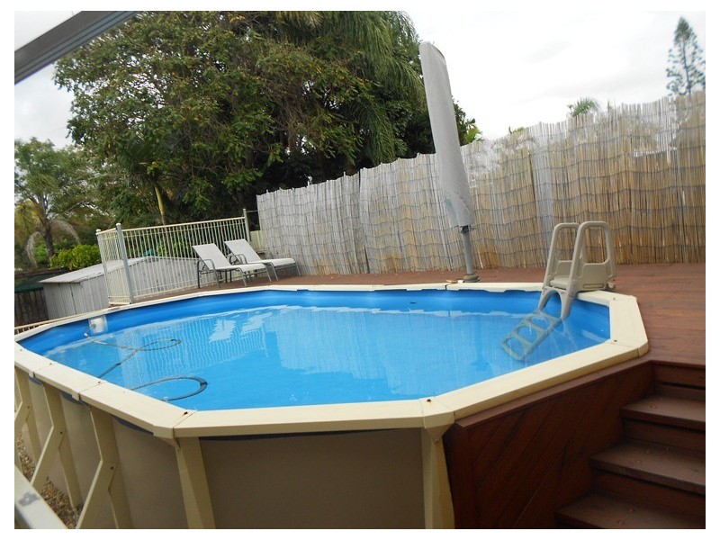 12 COOK STREET, West Gladstone QLD 4680