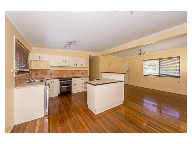 49 Venus Street, Telina QLD 4680