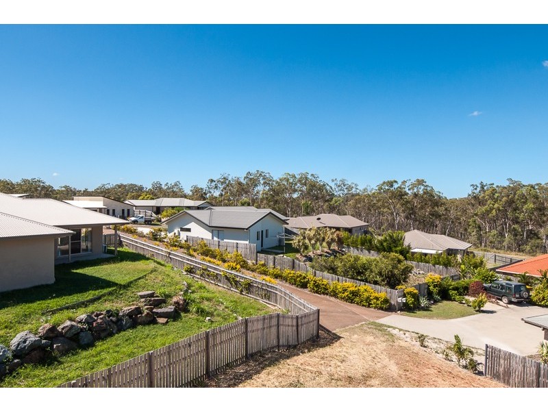 20 Viewpoint Way, New Auckland QLD 4680