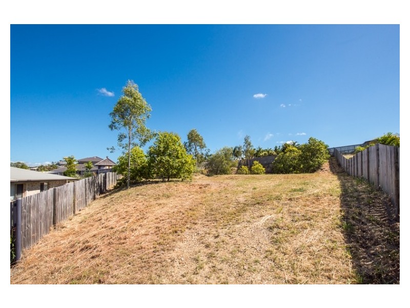 20 Viewpoint Way, New Auckland QLD 4680