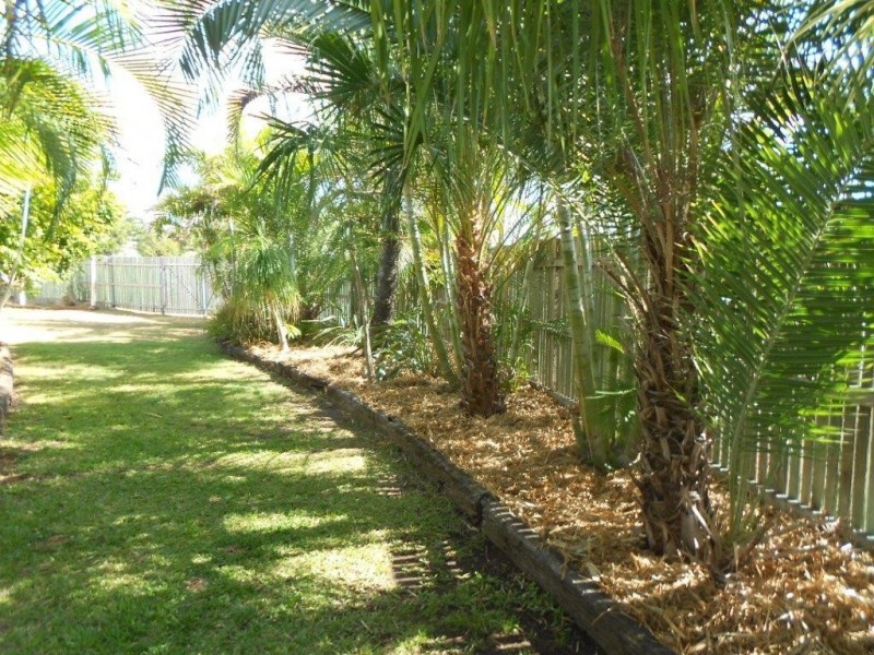 4 GRAYSON STREET, West Gladstone QLD 4680