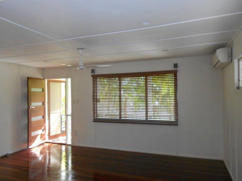 4 GRAYSON STREET, West Gladstone QLD 4680