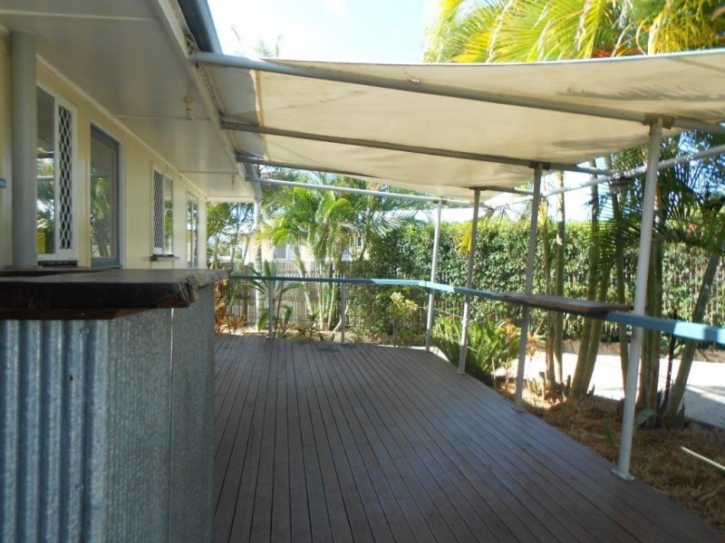 4 GRAYSON STREET, West Gladstone QLD 4680