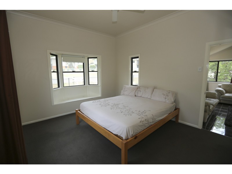 168 Oaka Street, South Gladstone QLD 4680