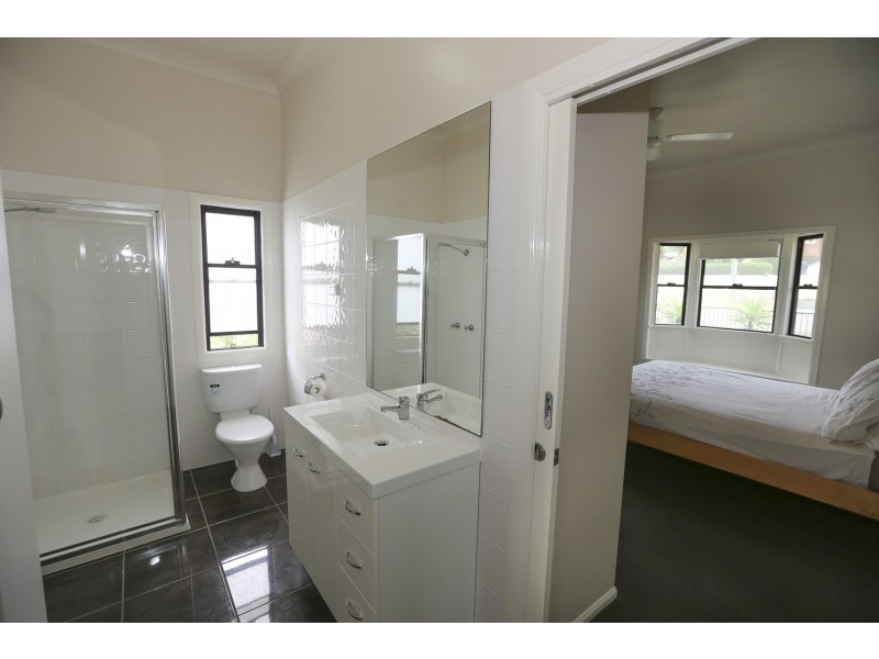 168 Oaka Street, South Gladstone QLD 4680