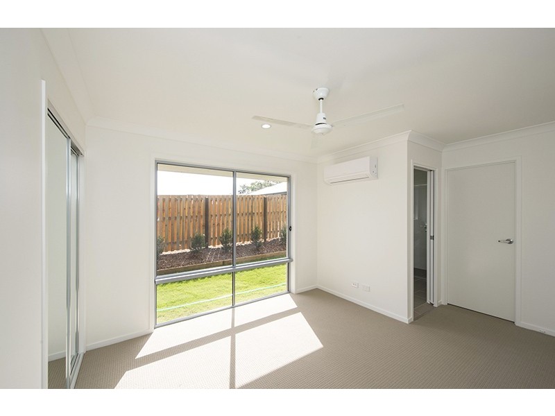 39 Peter Corones Drive, Kirkwood QLD 4680