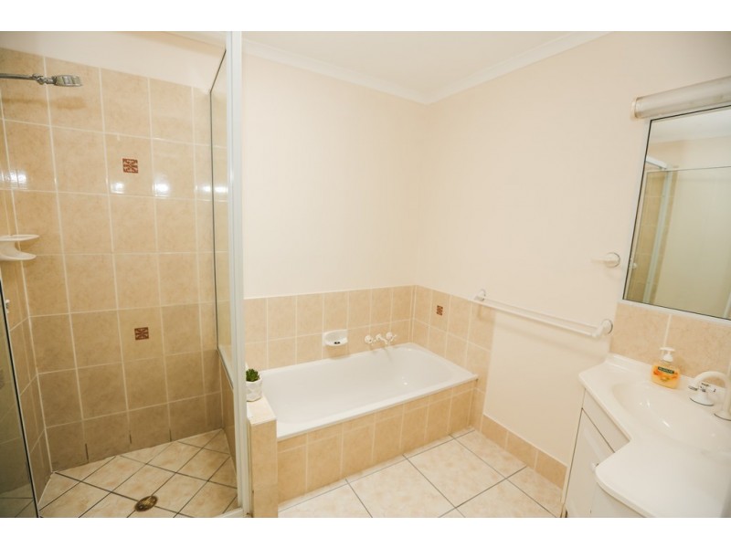 48 Witney Street, Telina QLD 4680