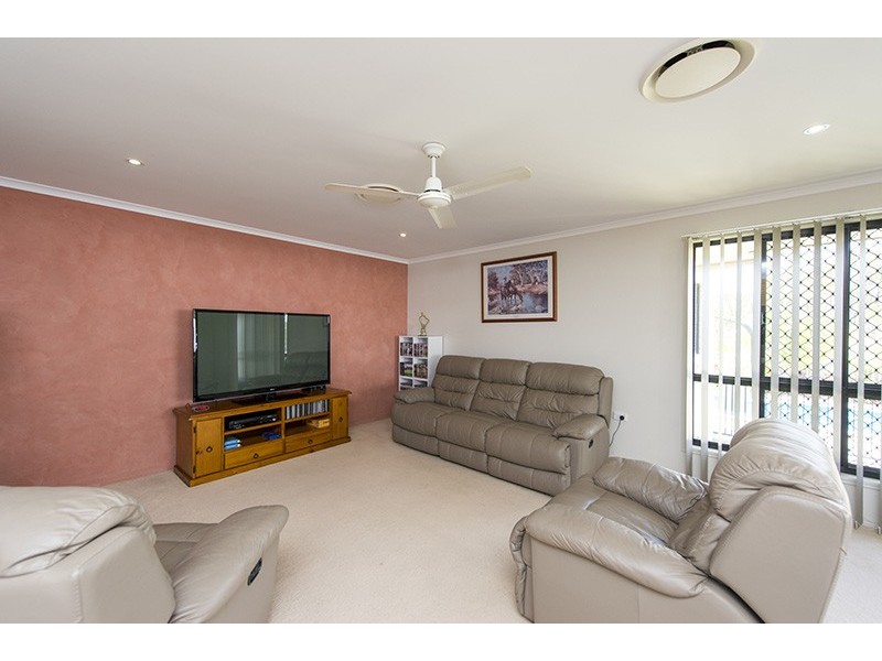 30 Reinaerhoff Crescent, Glen Eden QLD 4680