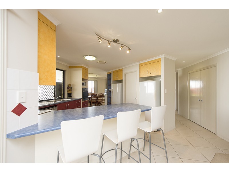 30 Reinaerhoff Crescent, Glen Eden QLD 4680