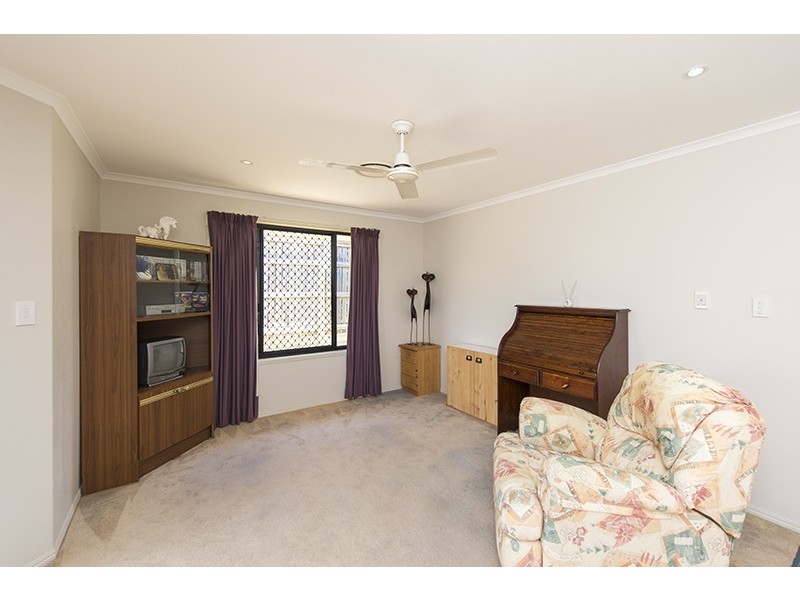 30 Reinaerhoff Crescent, Glen Eden QLD 4680