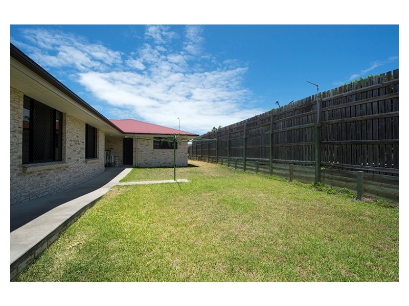 30 Reinaerhoff Crescent, Glen Eden QLD 4680