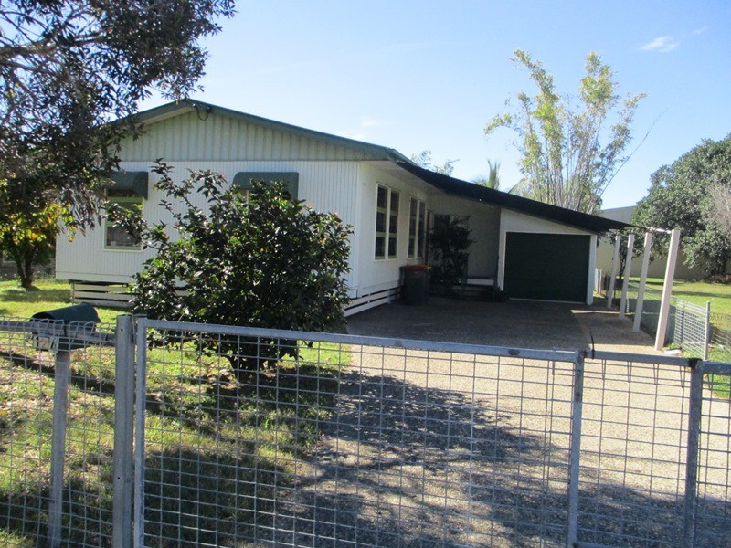 124 AUCKLAND ST, Gladstone QLD 4680