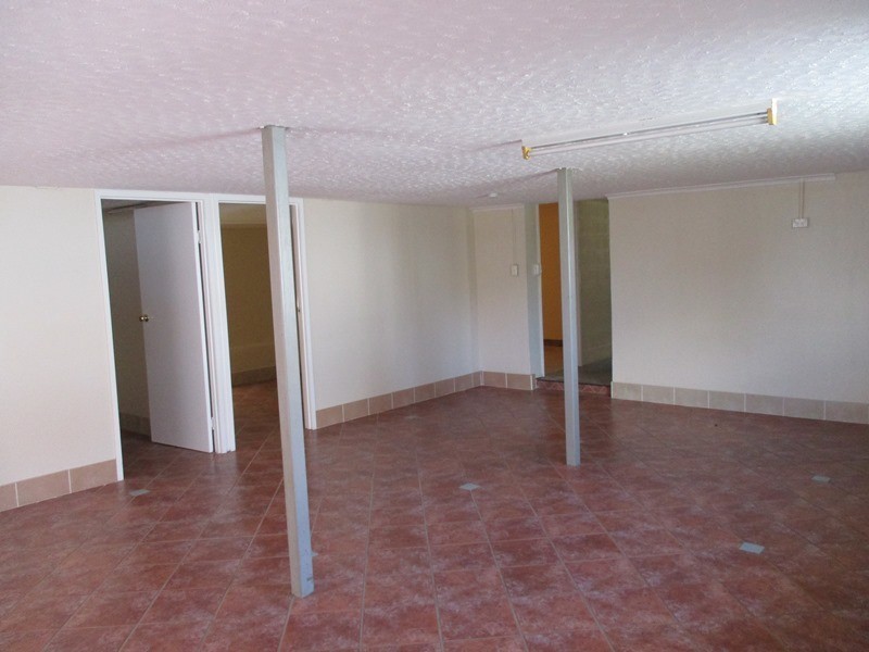 73 TANK STREET, Gladstone QLD 4680