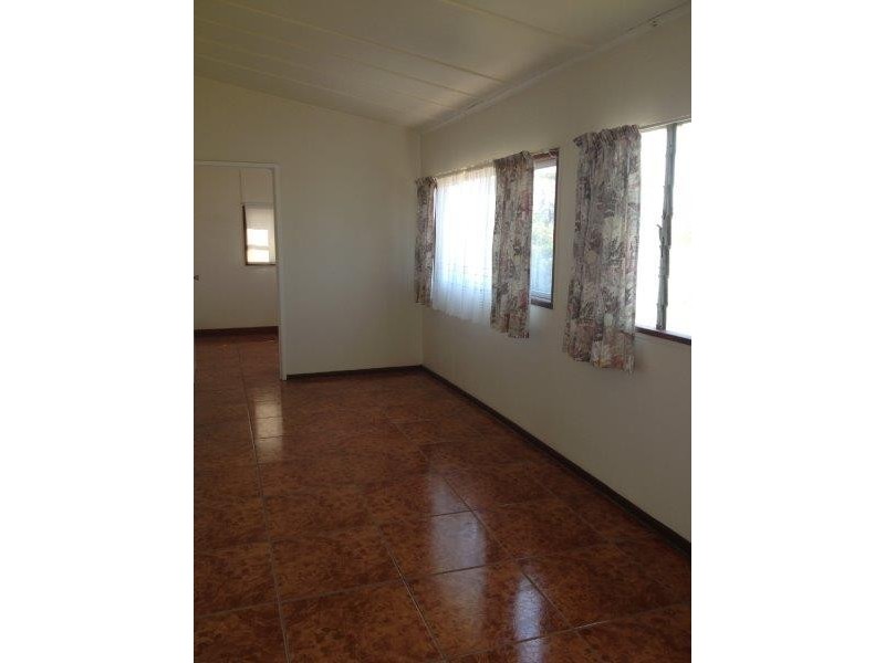 73 TANK STREET, Gladstone QLD 4680