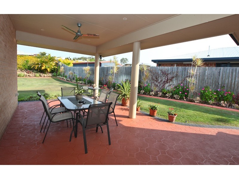 27 WHITBREAD ROAD, Clinton QLD 4680