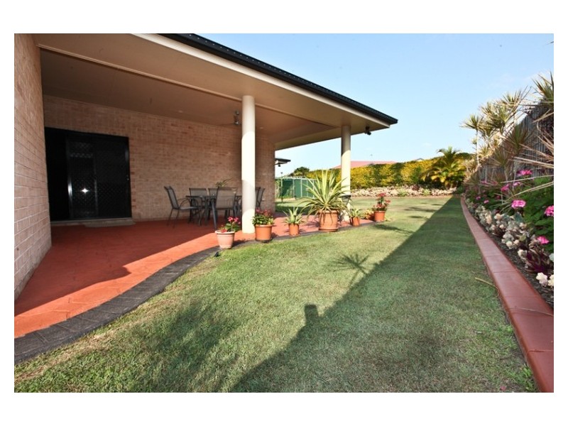 27 WHITBREAD ROAD, Clinton QLD 4680