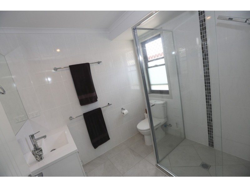 16 Karumba Court, Tannum Sands QLD 4680