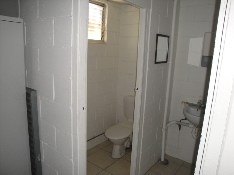 2 Mellefont Street, West Gladstone QLD 4680