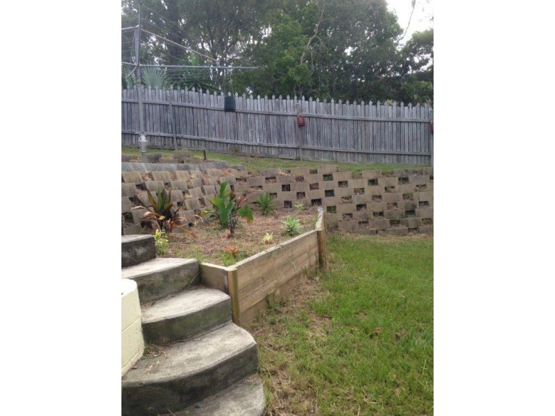 19 LORIKEET STREET, New Auckland QLD 4680